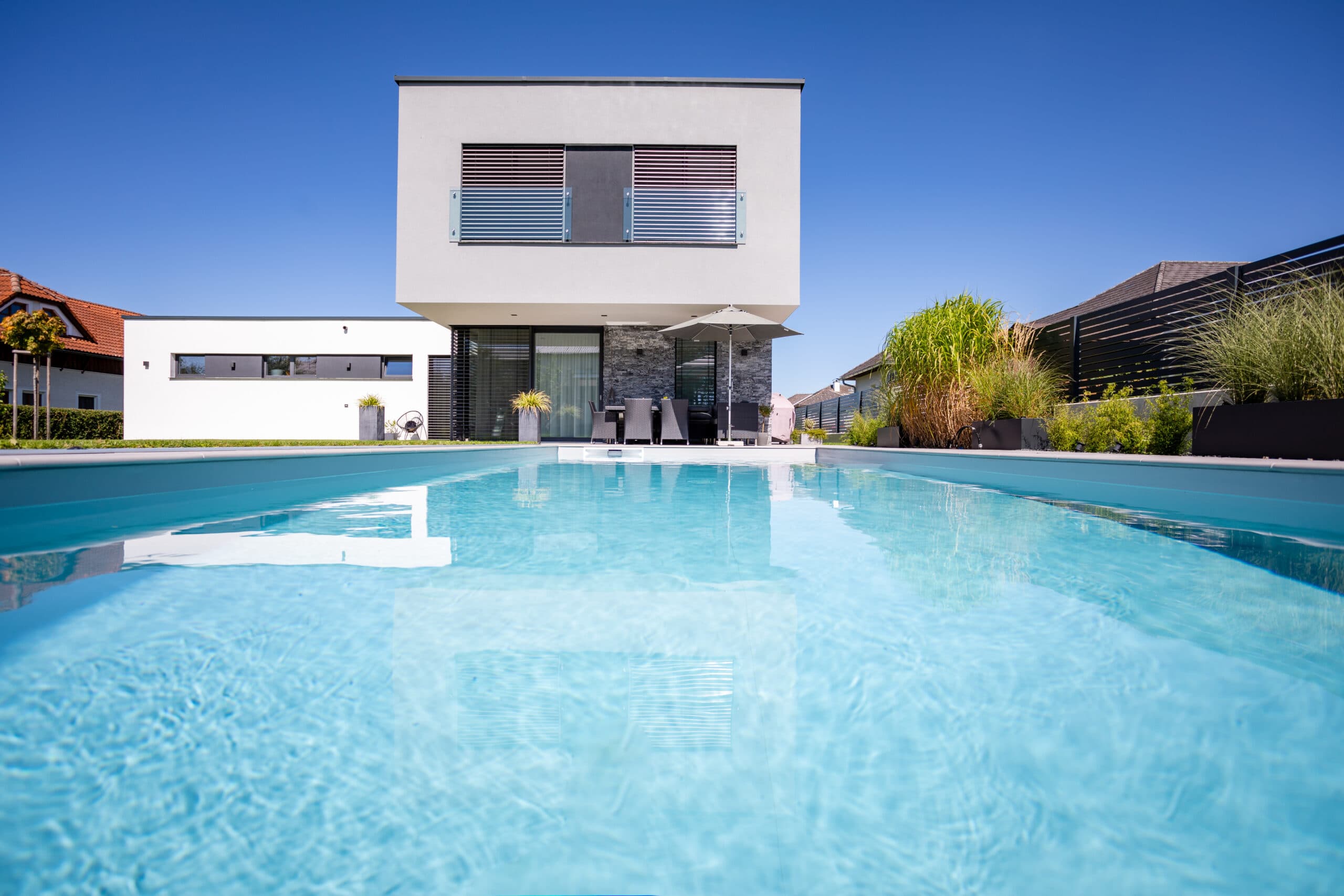 Designer Hytek Pool mit Gegenstromanlage 