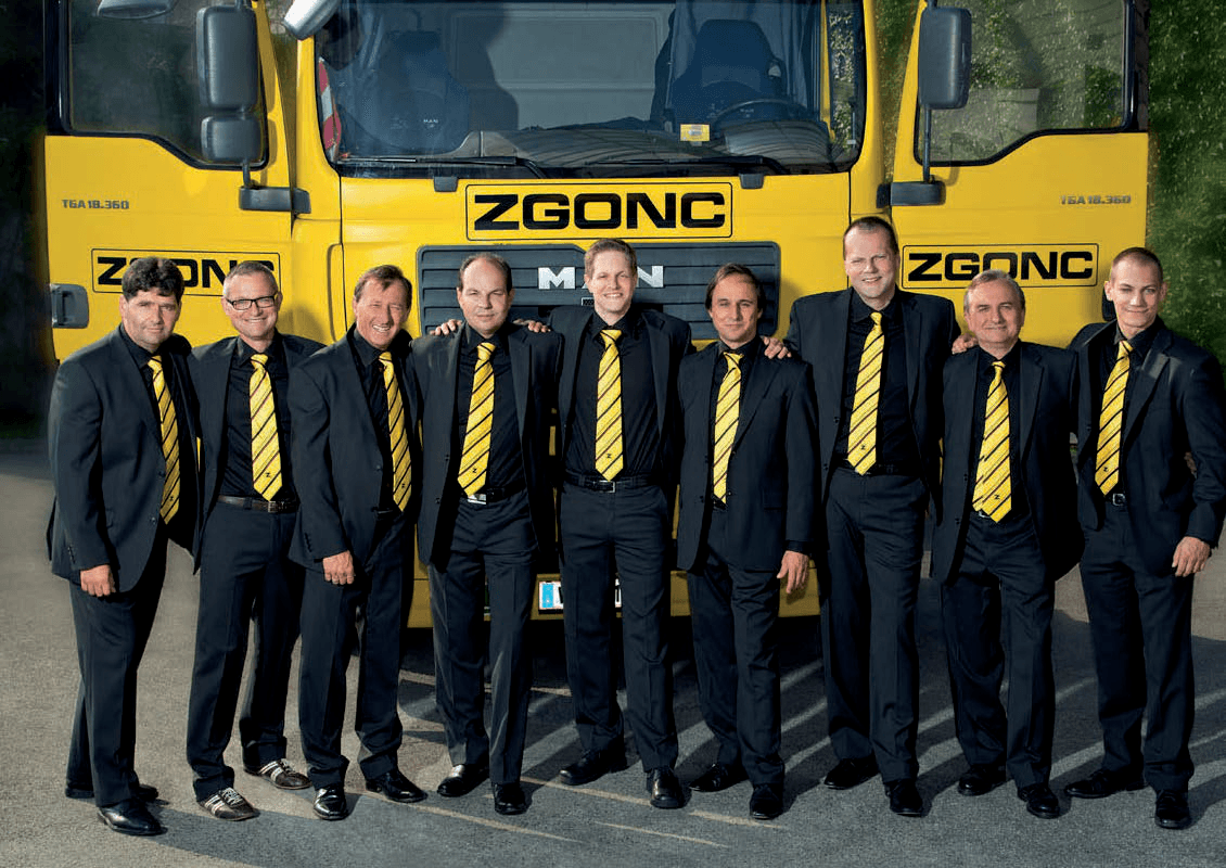 ZGONC trägt Harryson Businesswear