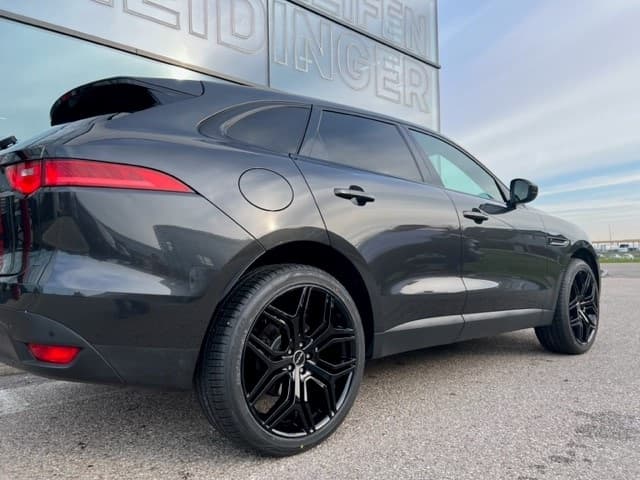 Jaguar F Pace - MAK Kingdome