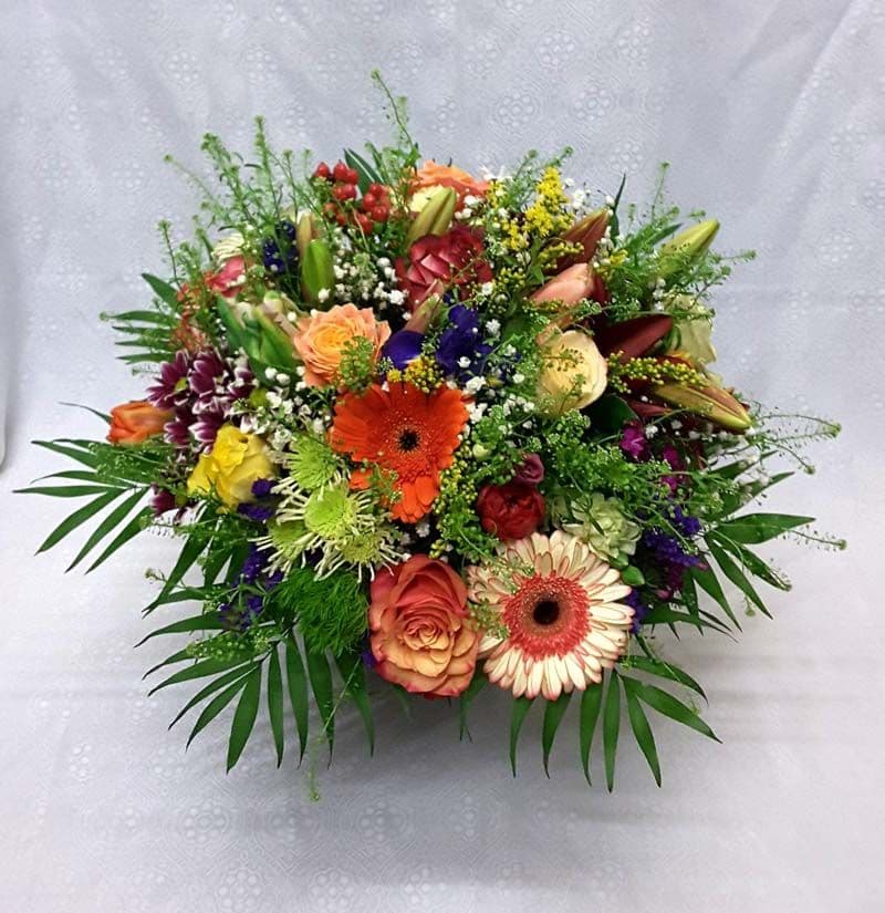 Ü-Blumenstrauß