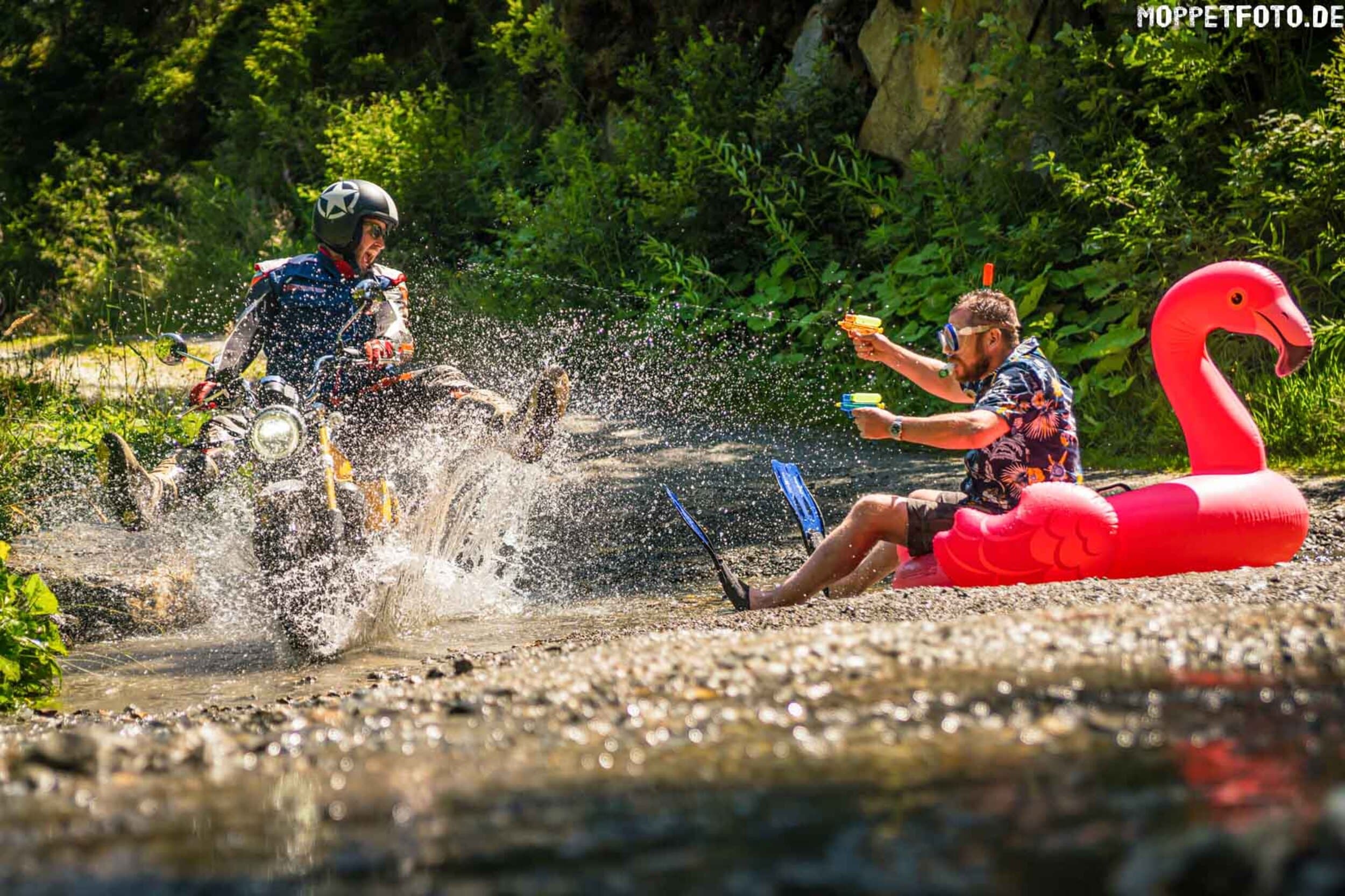 Verschenke einen Motorrad-Urlaub