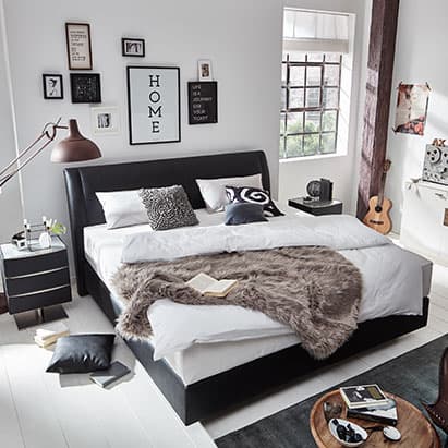 Schlafzimmer in der JOBST WOHNWELT in Traunreut