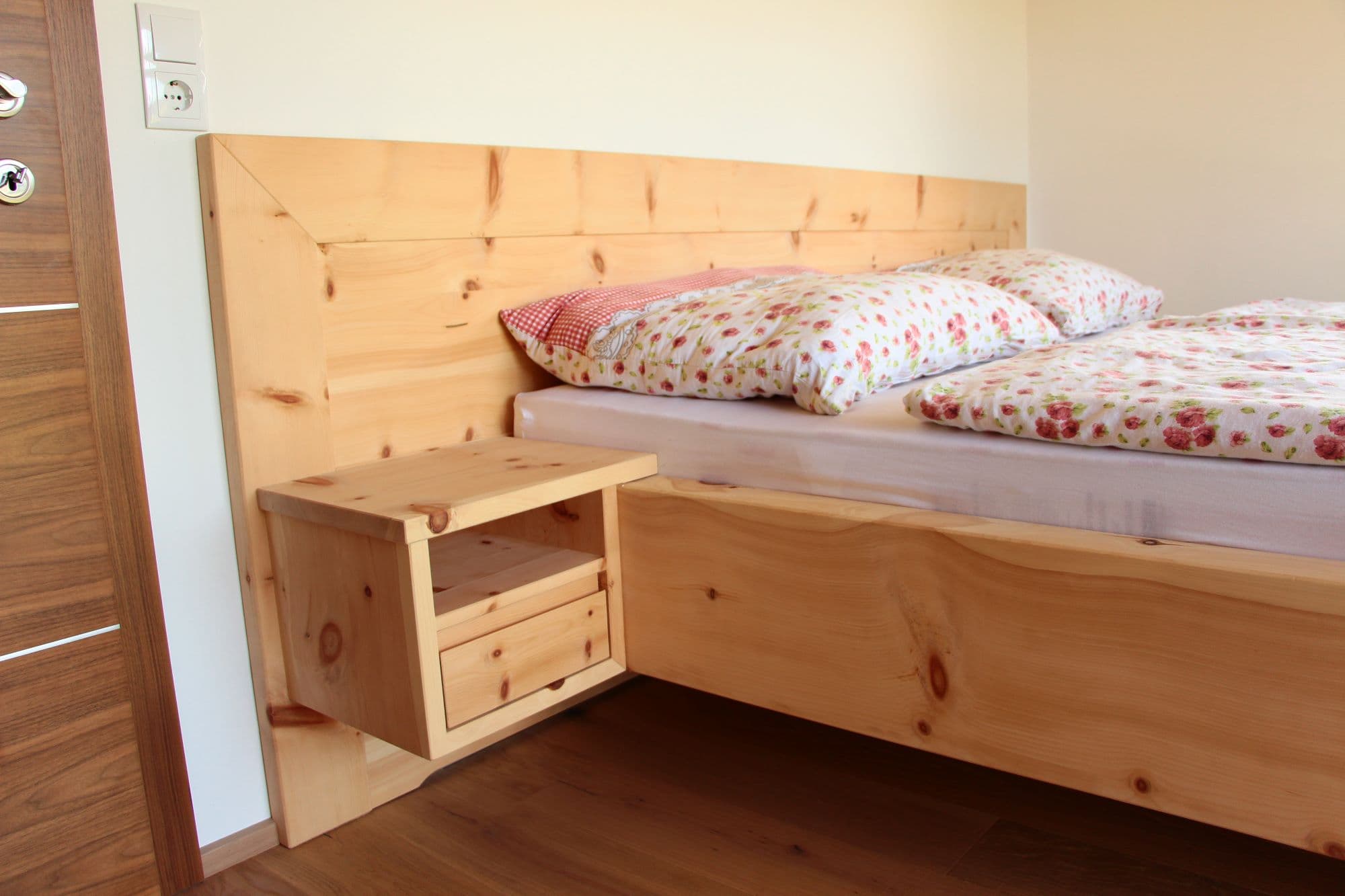 Zirbenbetten individuell und modern