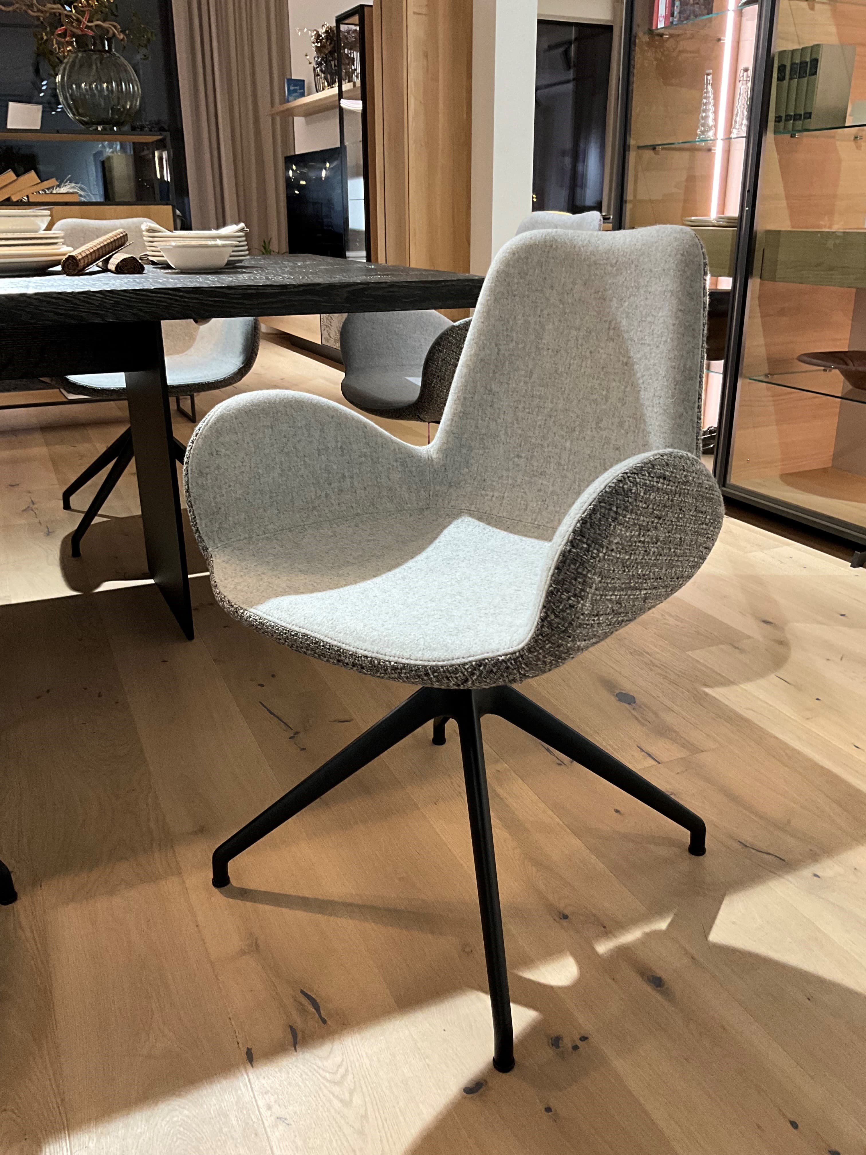 Essplatzgestaltung JANUA / MIDJ INITALY