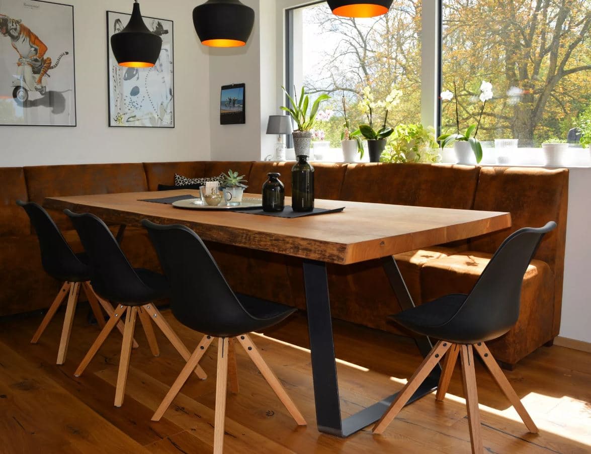 Vollholztisch fürs Esszimmer