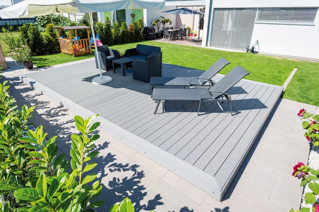 Schwimmbadabdeckung aus Holz aus Linz – Elegante Lösungen von Hytek Pool
