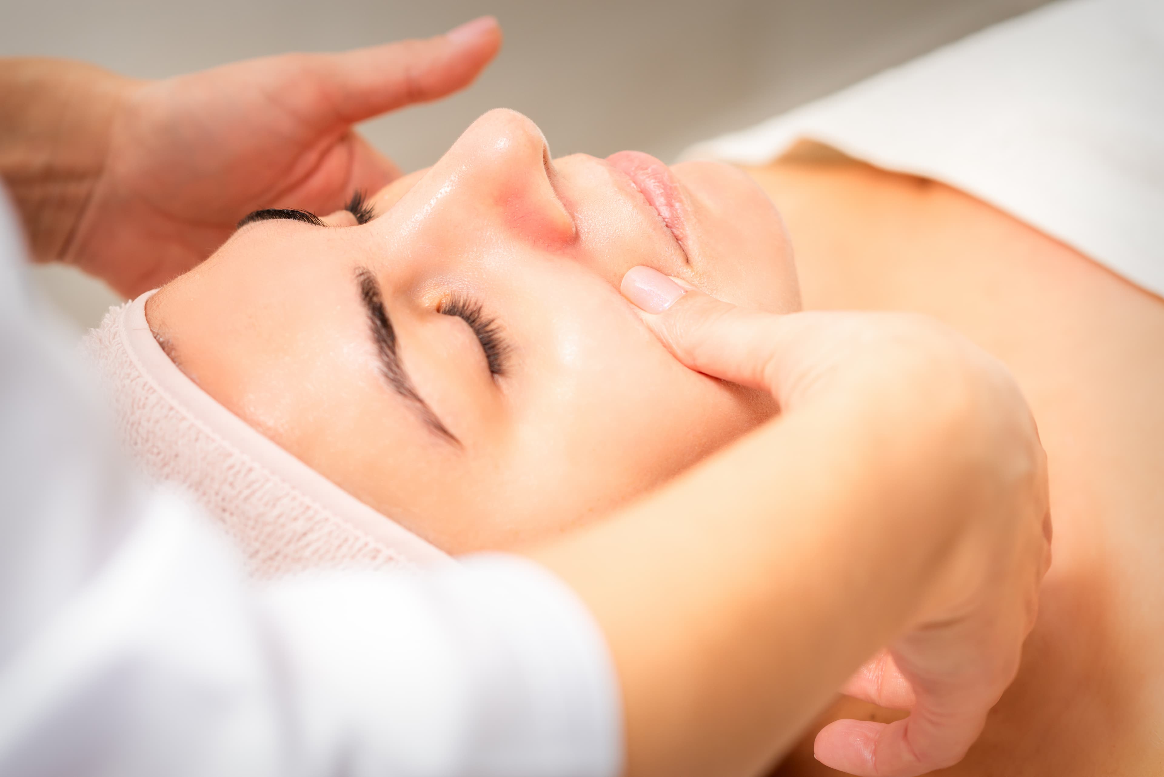 Günstige Lymphdrainage in Linz - Massage & Kosmetik Hochholzer