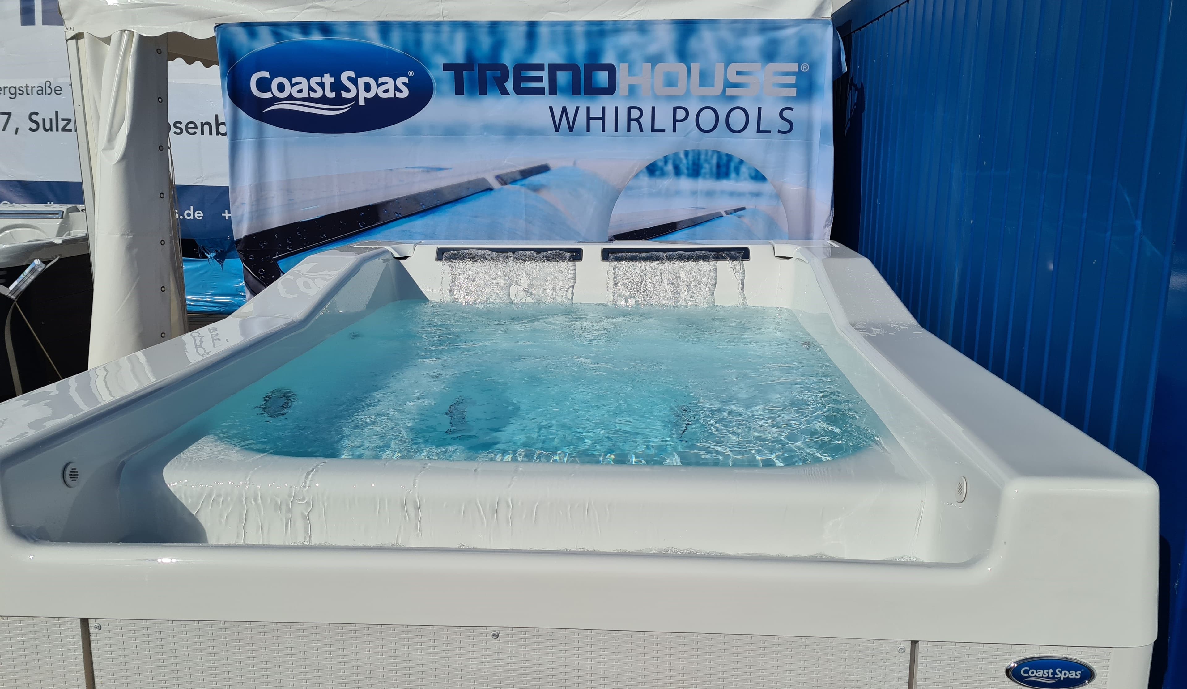 Purfikt - der Pool mit Infinity