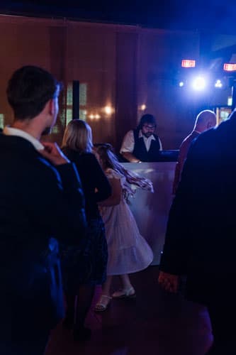 DJ für Hochzeit in Hamburg mit guter Musikauswahl
