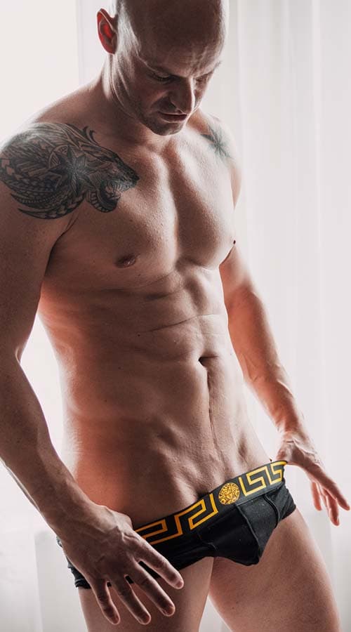 Limousinen Striptease in Niederösterreich buchen – Exklusiver Service von Stripper Chris