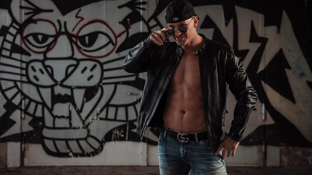 Stripper mieten in Wien: Chris macht deine Feier unvergesslich 