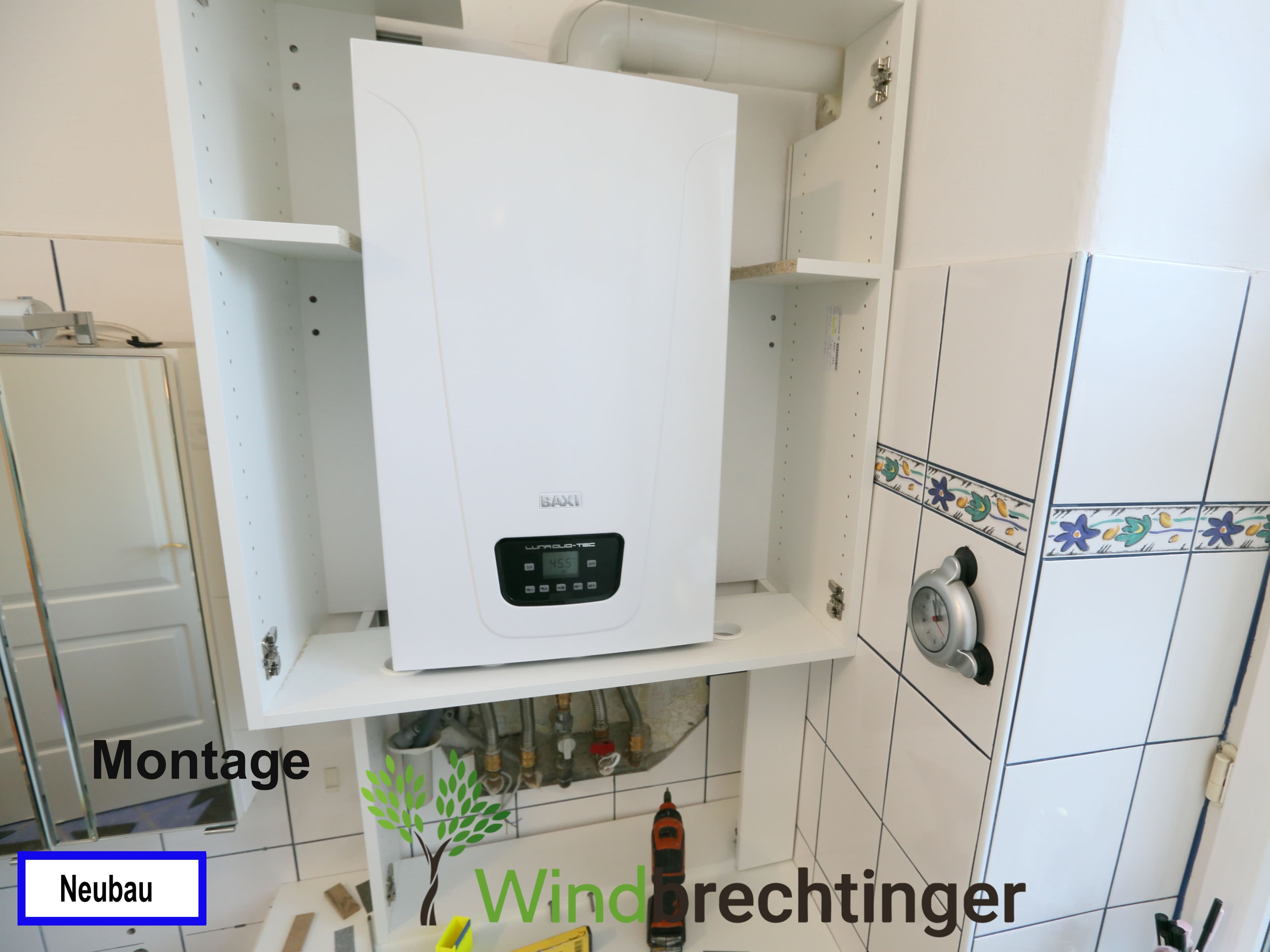 Maßangefertigte Badezimmermöbel in Neubau – Eleganz von Tischlerei Windbrechtinger