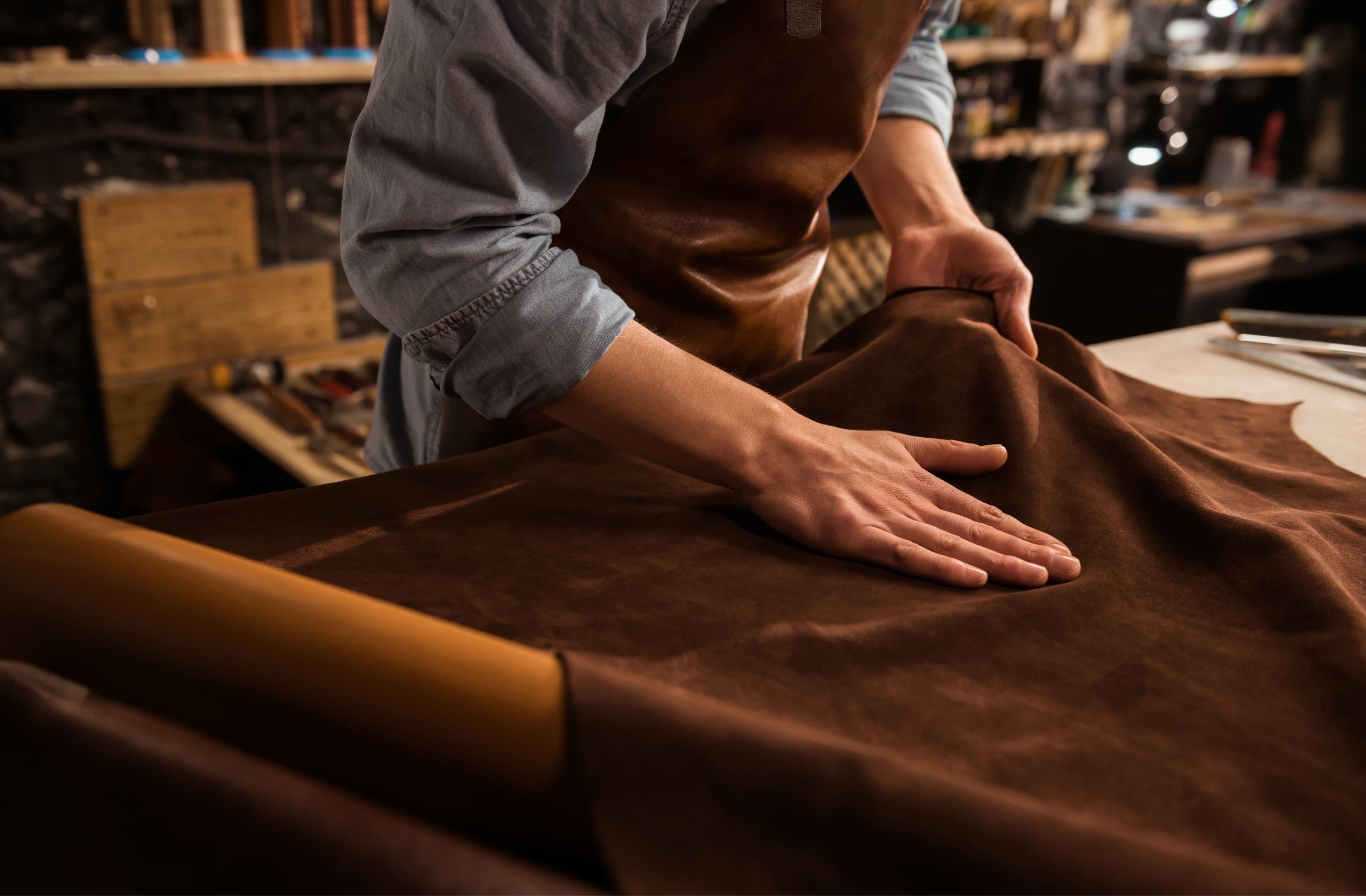 Hirschlederhosen mit individueller Stickerei