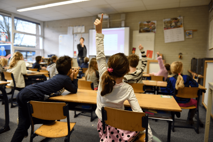 Spannende Buchausstellung für Schulen