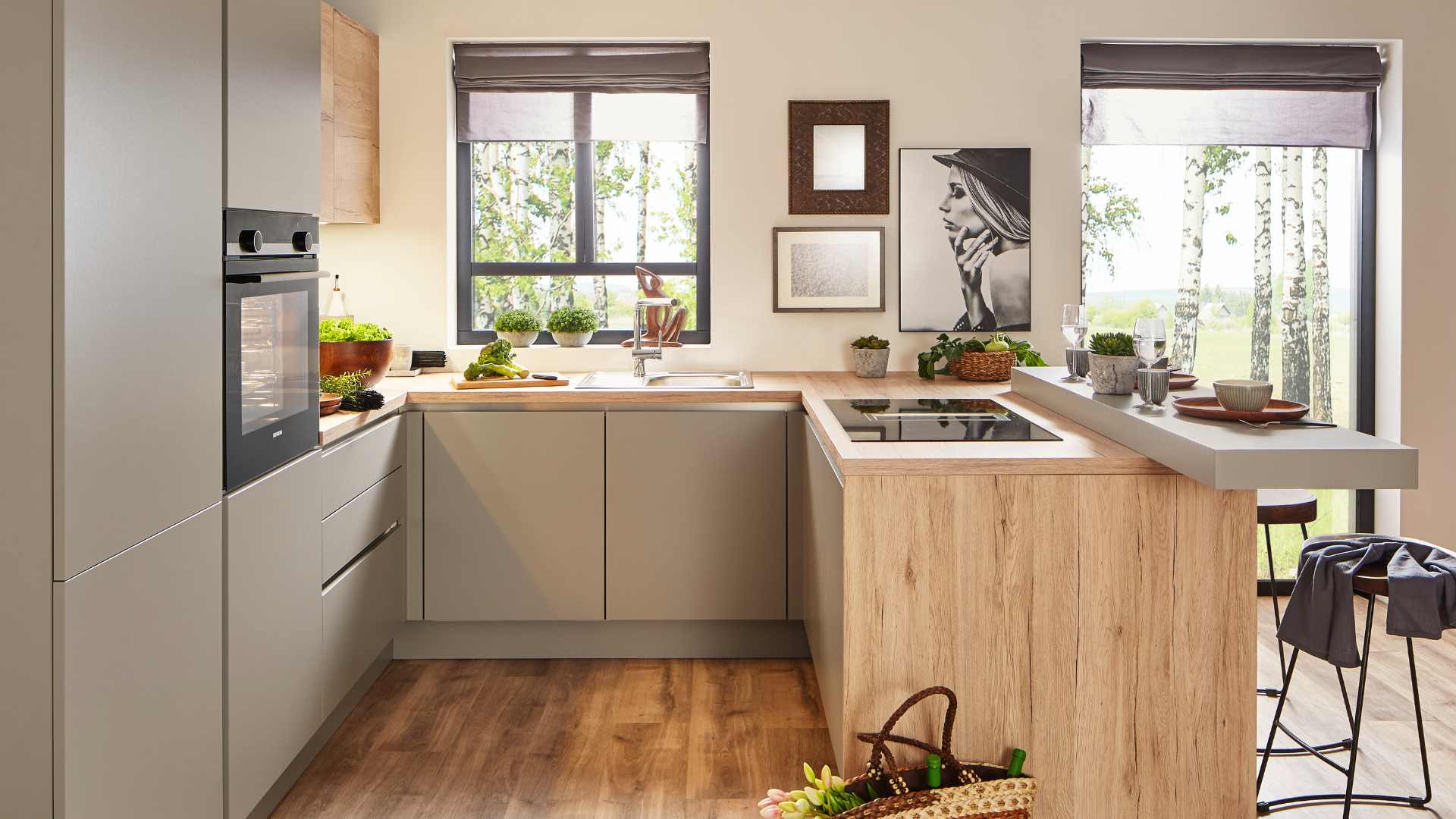 Küche mit natürlichen Materialien in Berlin gestalten