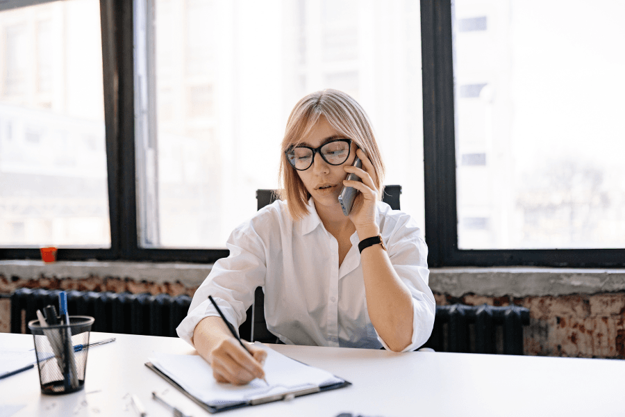 Beratung bei Beziehungsfragen durch Hellsehen am Telefon