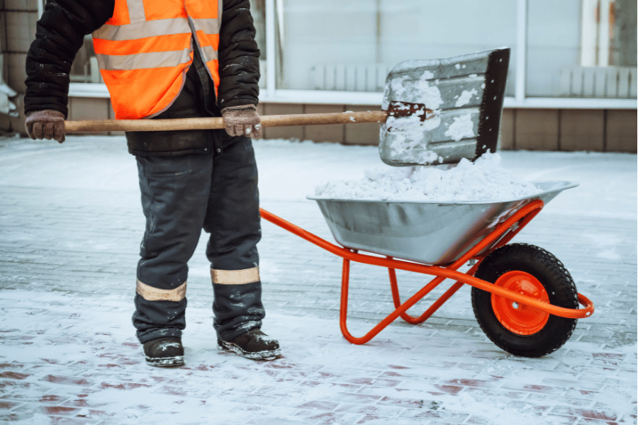 Schneeräumung und Winterdienst