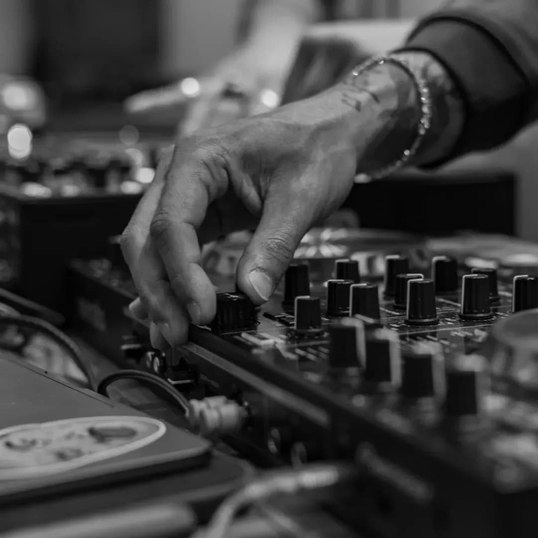 DJ mit Live Musik buchen