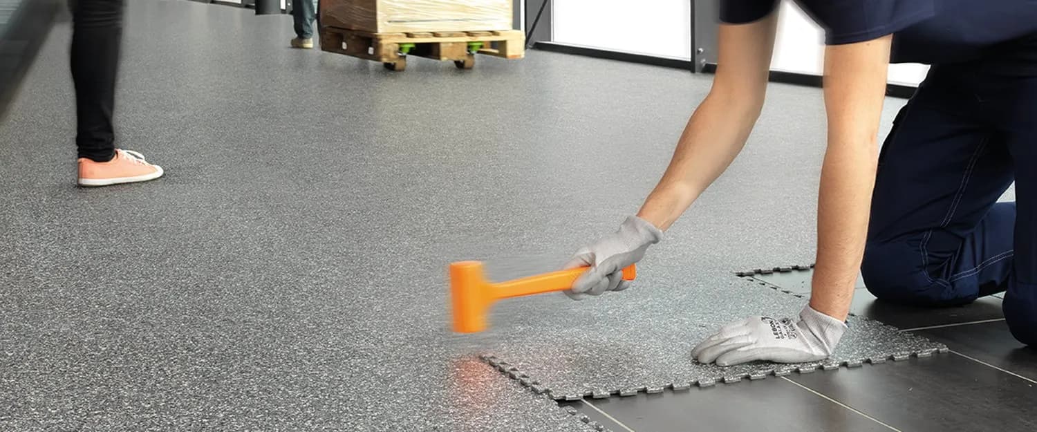 Wie verlegt man Werkstattboden mit Klicksystem richtig?