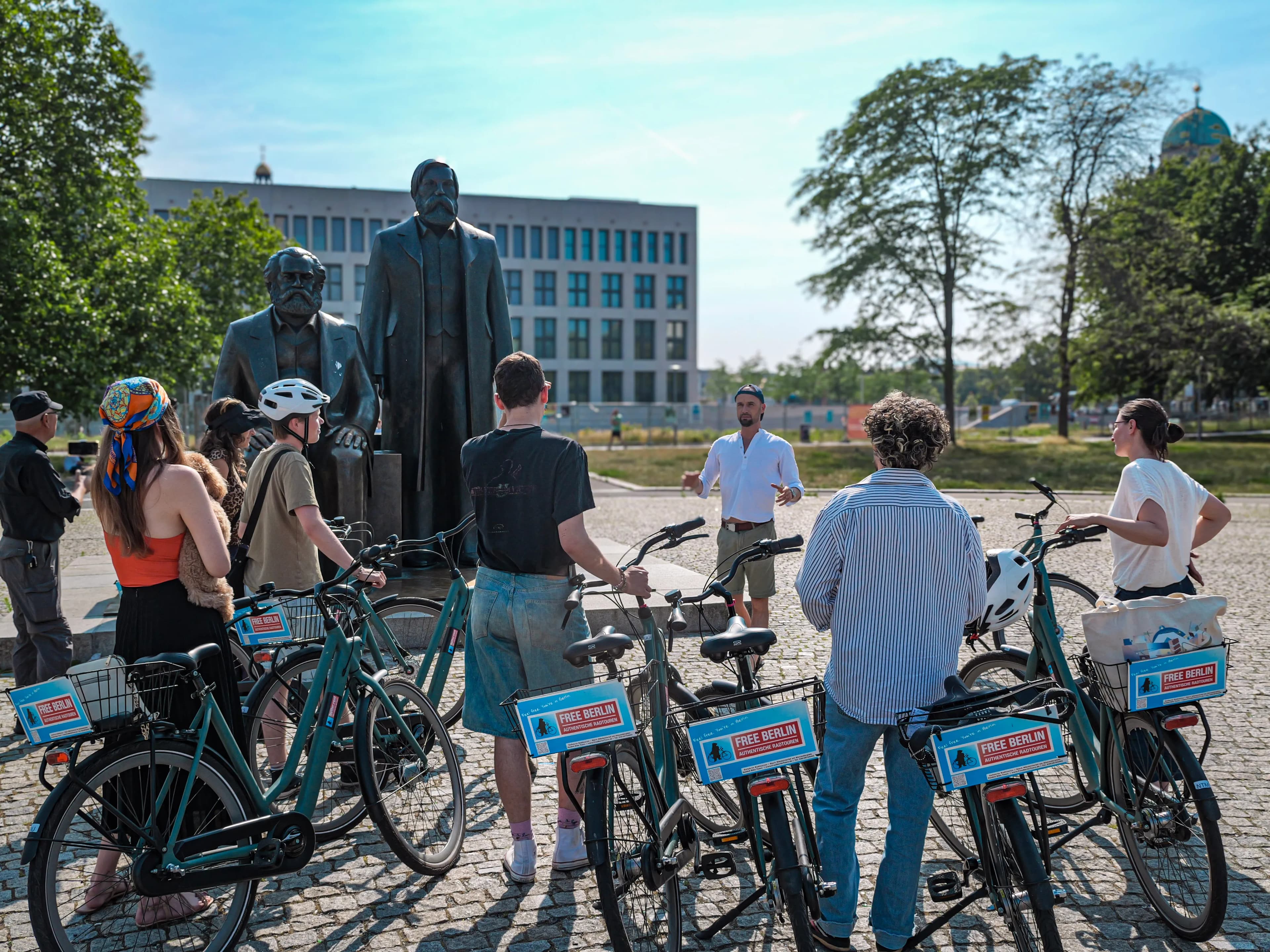 Individuelle und private Gruppentour per Fahrrad in Berlin buchen