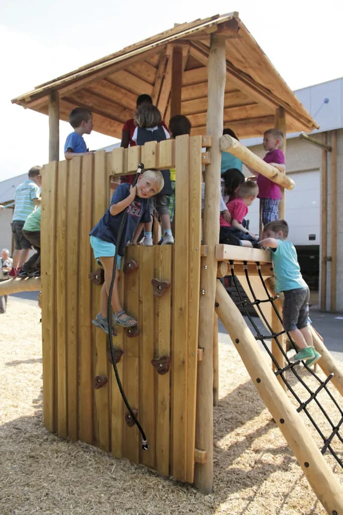 Spielgeräte aus Holz