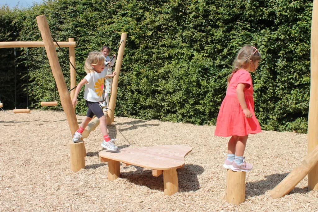 Spielgeräte aus Holz