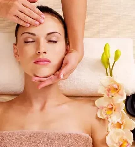 Bad Homburg Oberursel Floating Spa mit Massage, Beauty Wellness