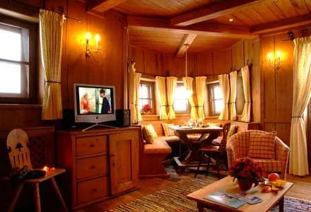 MONDI Bellevue Alm Bad Gastein winterlichen Aktivurlaub auf der Alm genießen