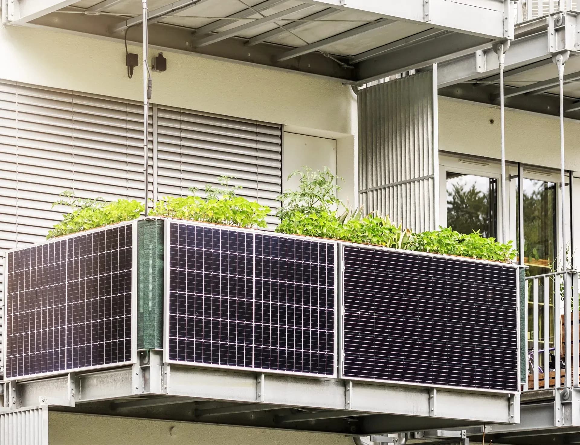 Balkonkraftwerk in Darmstadt kaufen – Mini-Solaranlage anschließen