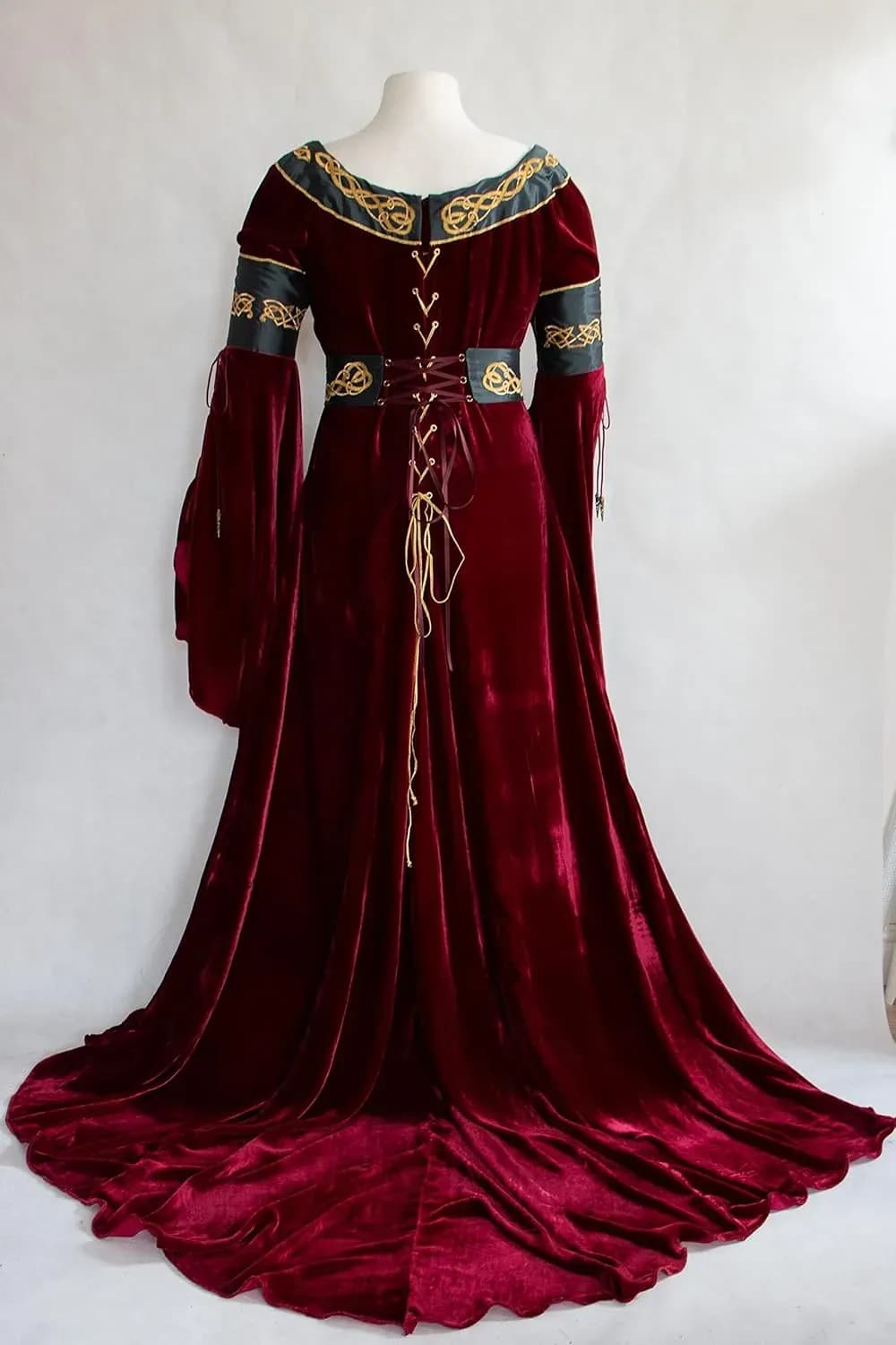 Exklusive Faschingskostüm oder Karneval-Kostüm für Damen aus Herr der Ringe Elbin Arwen