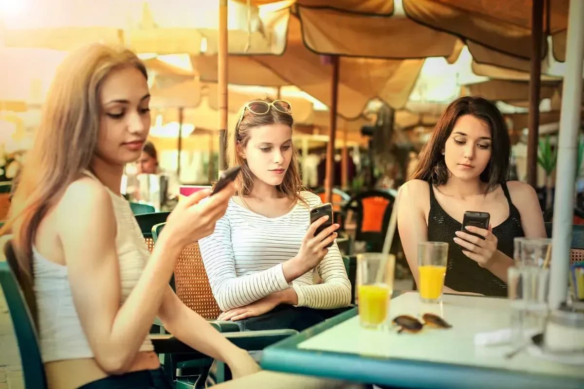 Social Media reduzieren - Mehr Zeit für echte Verbindungen