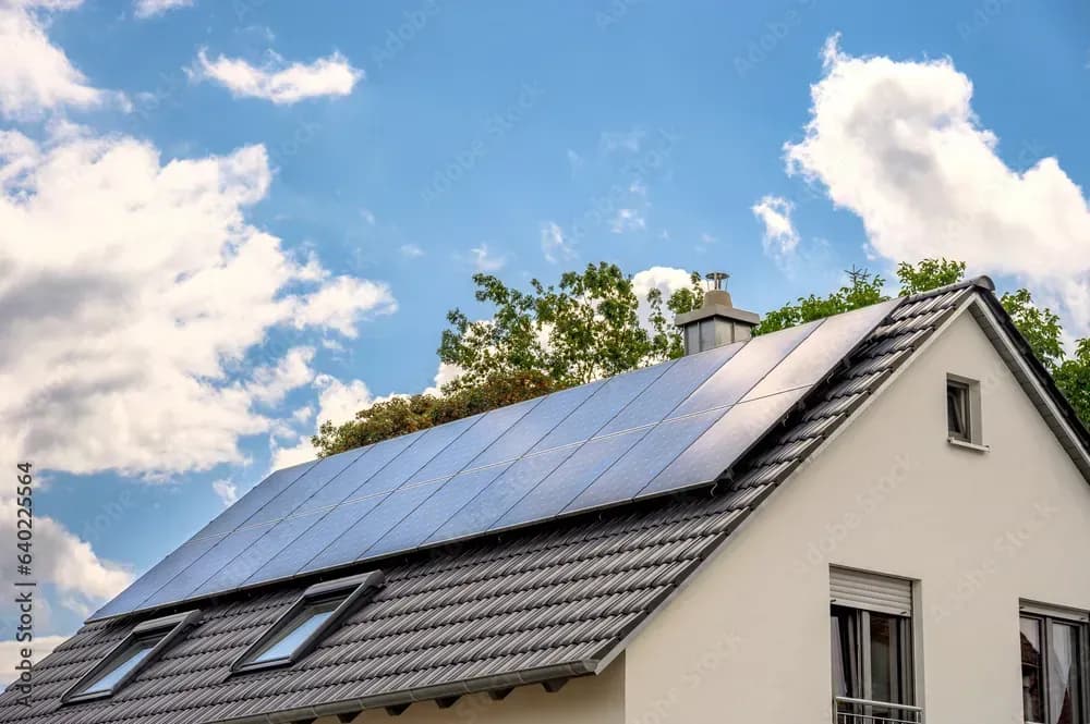Solaranlage in Niederösterreich kaufen – Ästhetische Photovoltaik für Ihr Gebäude