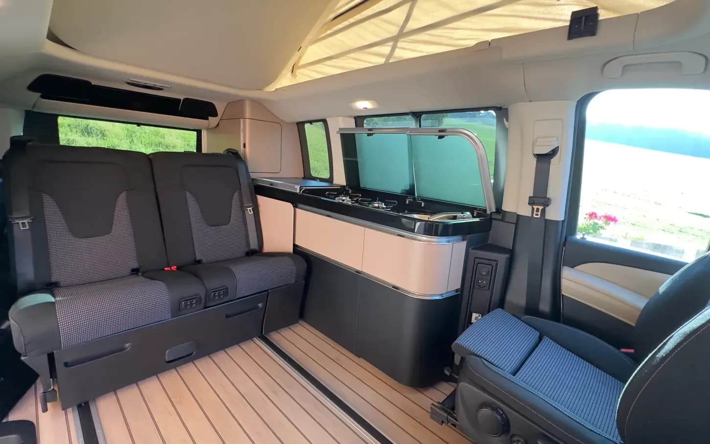 Günstige Camper mit flexiblem Zubehör in Tirol mieten
