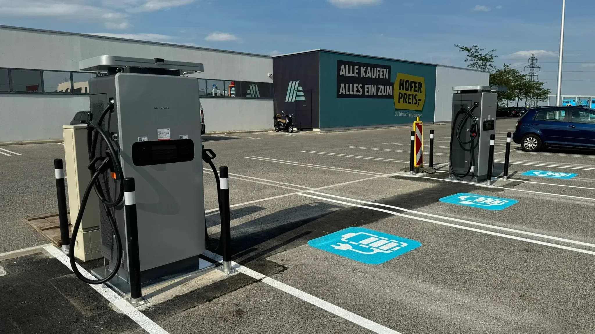 Effiziente DC-Ladestation mit Batteriespeicher in Burgenland