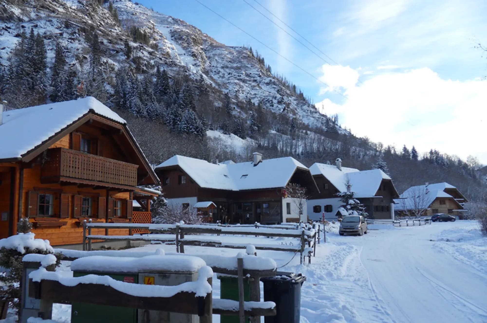 Rassi's Feriendorf Sommerurlaub Winterurlaub Hüttenzauber Wintersport Sommersport