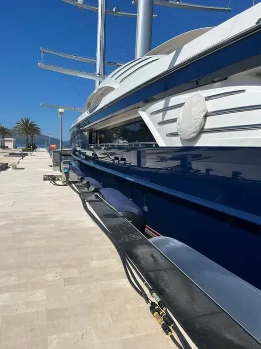 Salzrückstände vom Boot entfernen - Umweltfreundlich und günstig