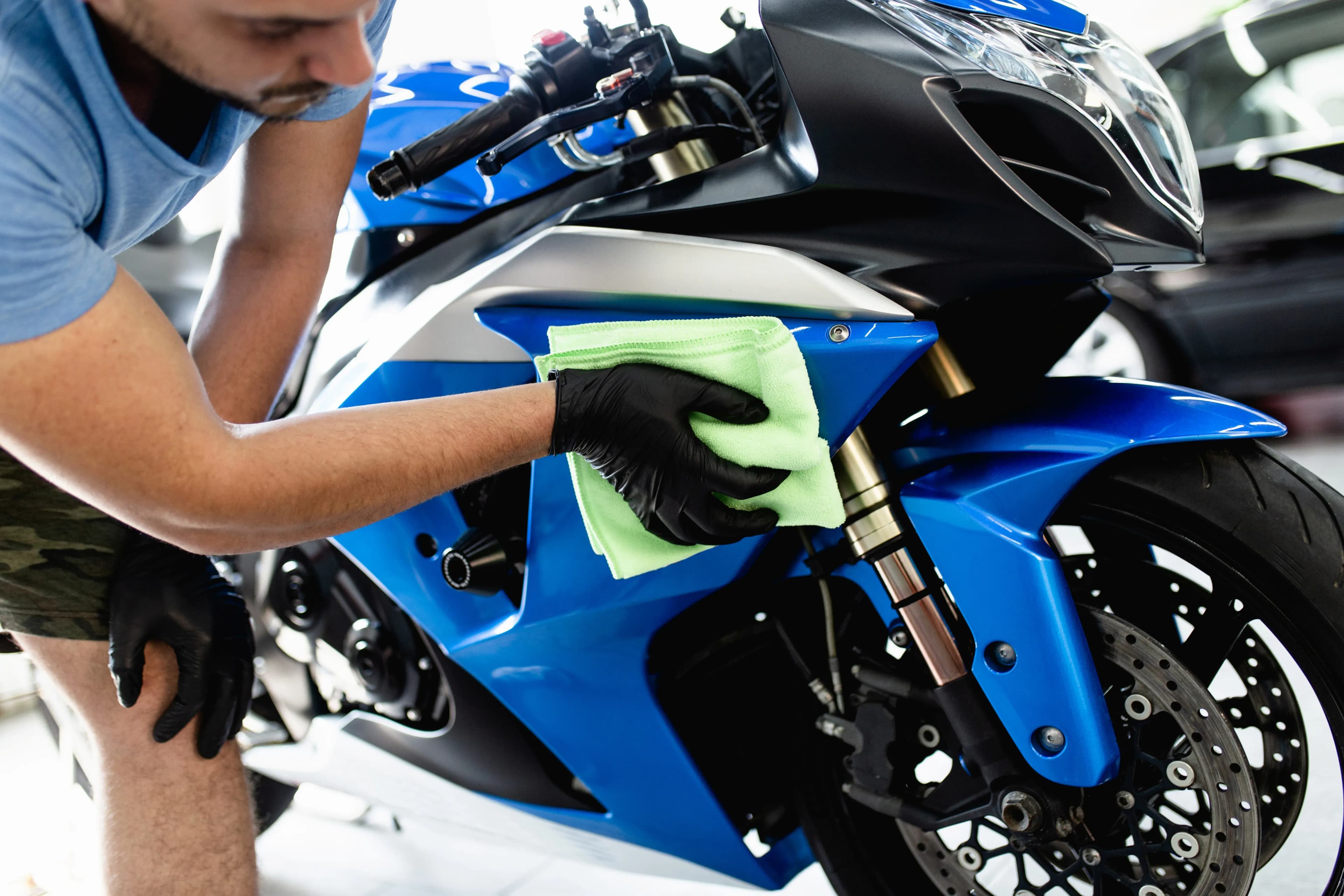 Professionelle Produkte für Motorradpflege entdecken - Schonend für alle Oberflächen
