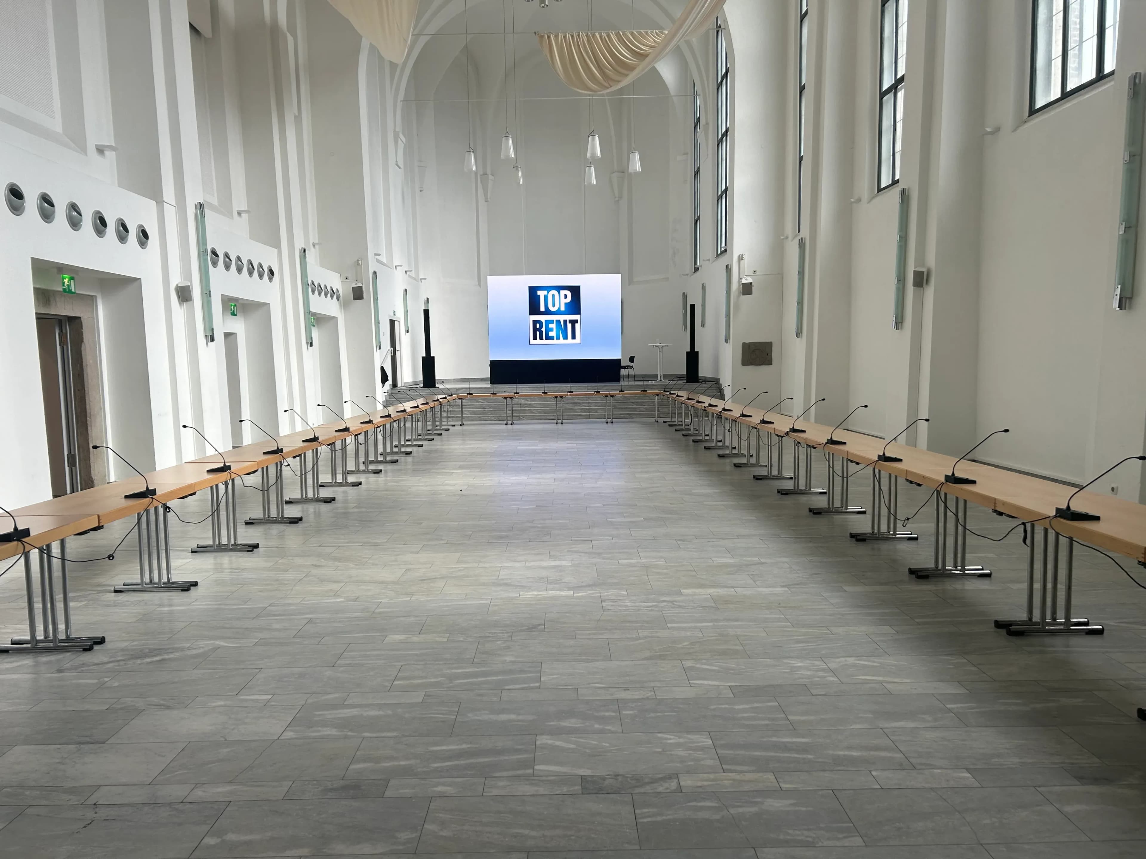 Konferenztechnik mieten in Schwelm
