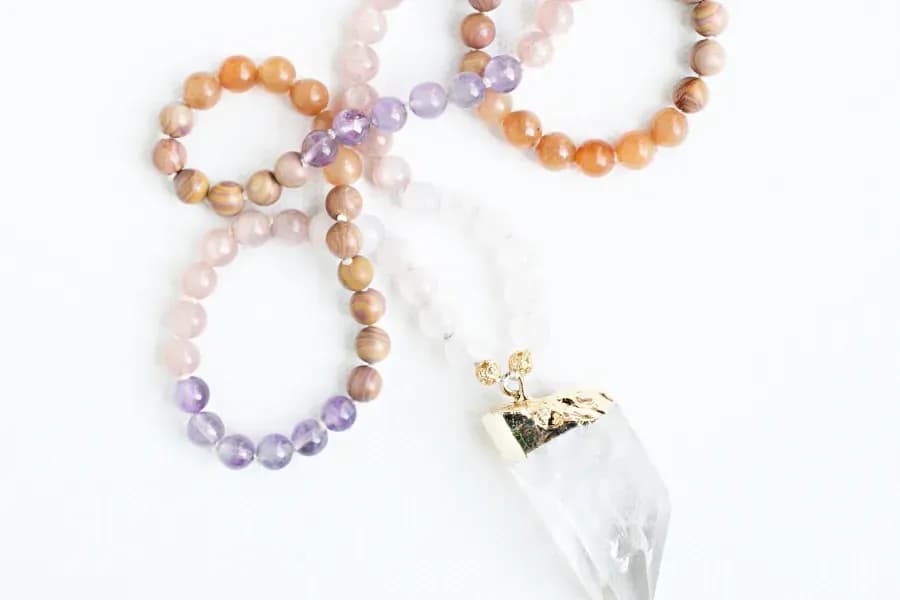 ​Edelsteinschmuck nach Maß