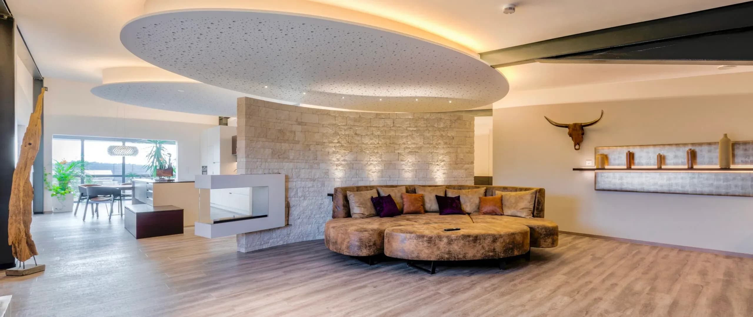 Moderne Innenarchitektur für lichtdurchflutete Wohnräume in Oberösterreich
