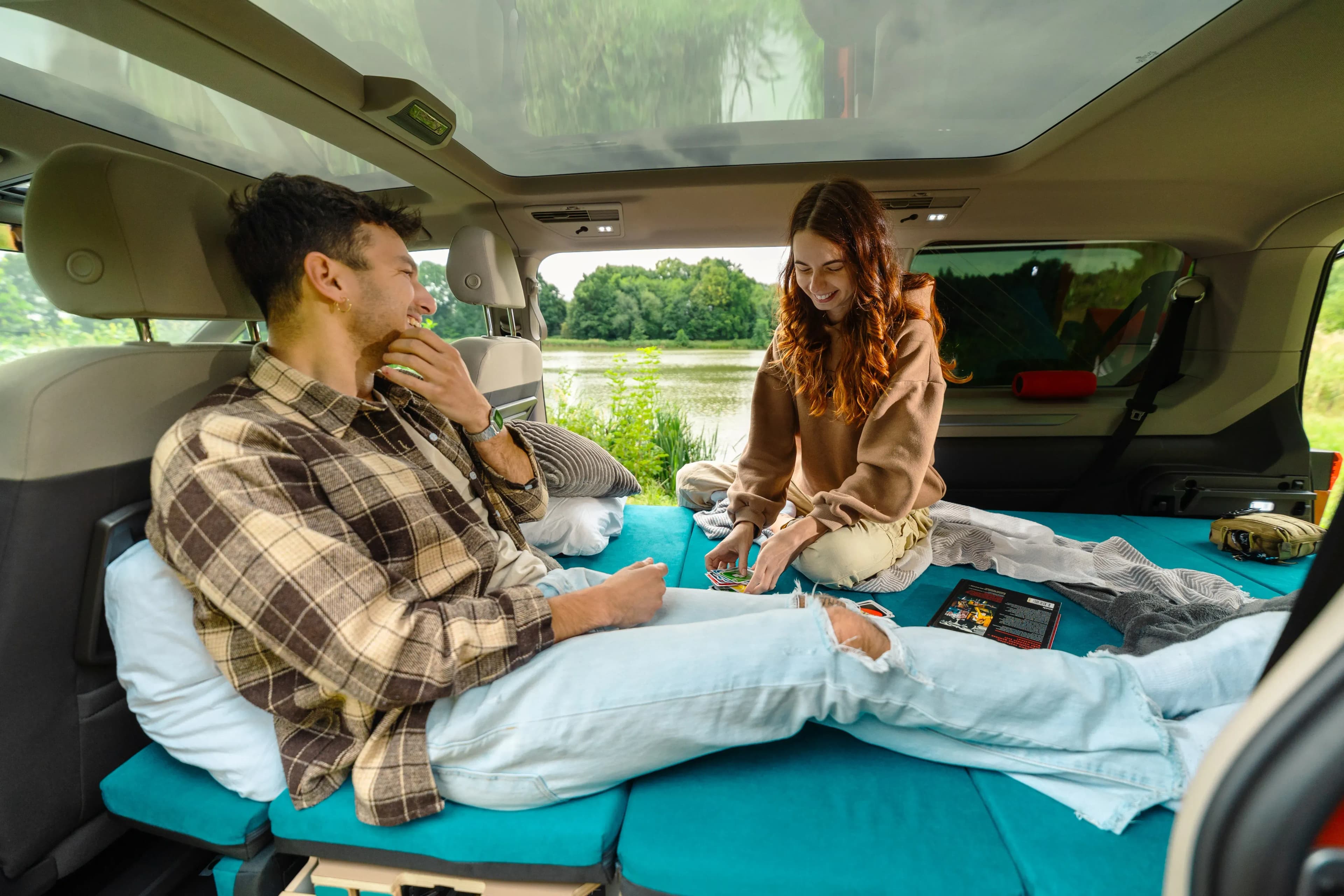 Campingbox mit integrierter Schlaflösung