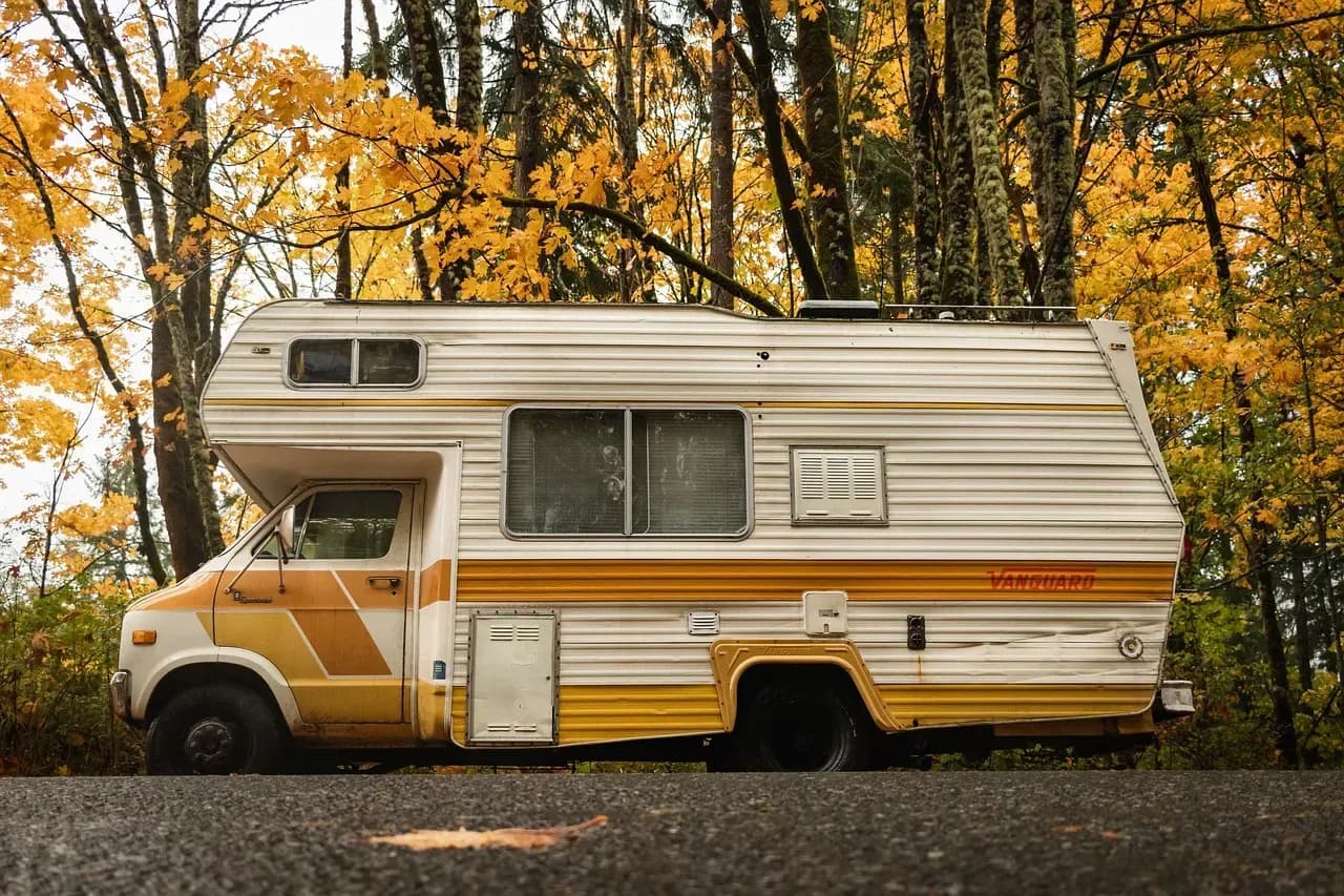 Wohnmobil & Motorradfahrer
