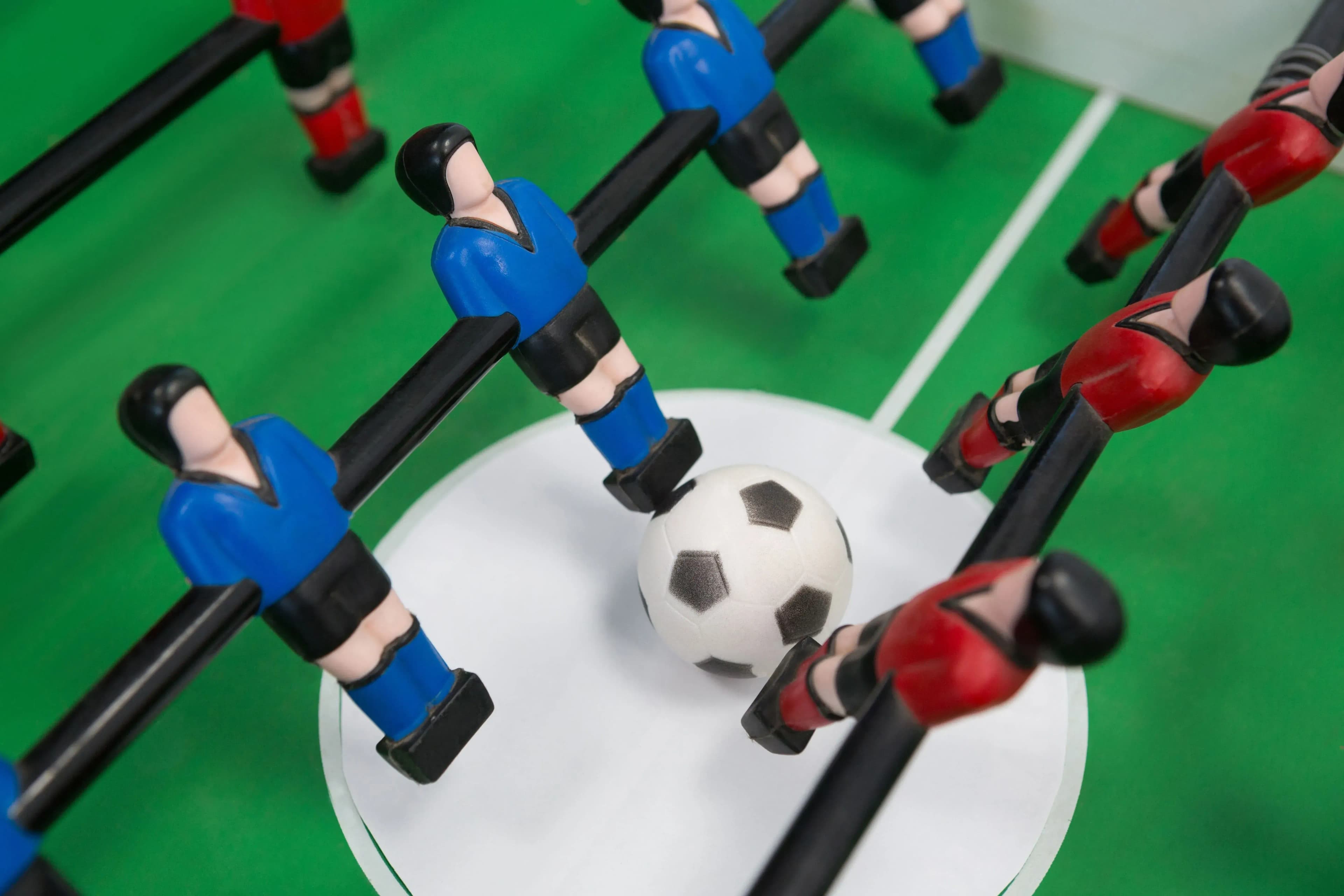 Fußballtische & Spielgeräte bequem bestellen