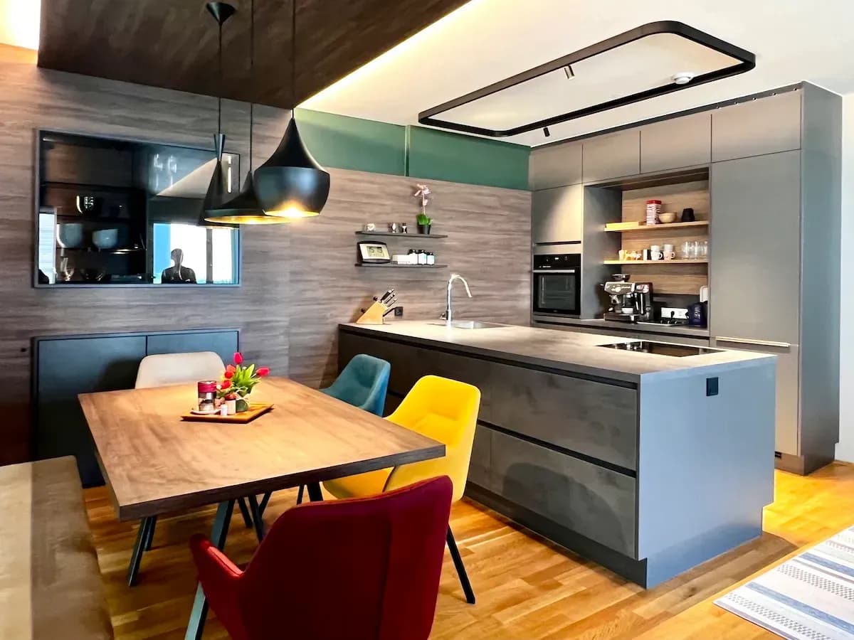 Innenarchitektur für platzoptimierte Wohnräume in Oberösterreich