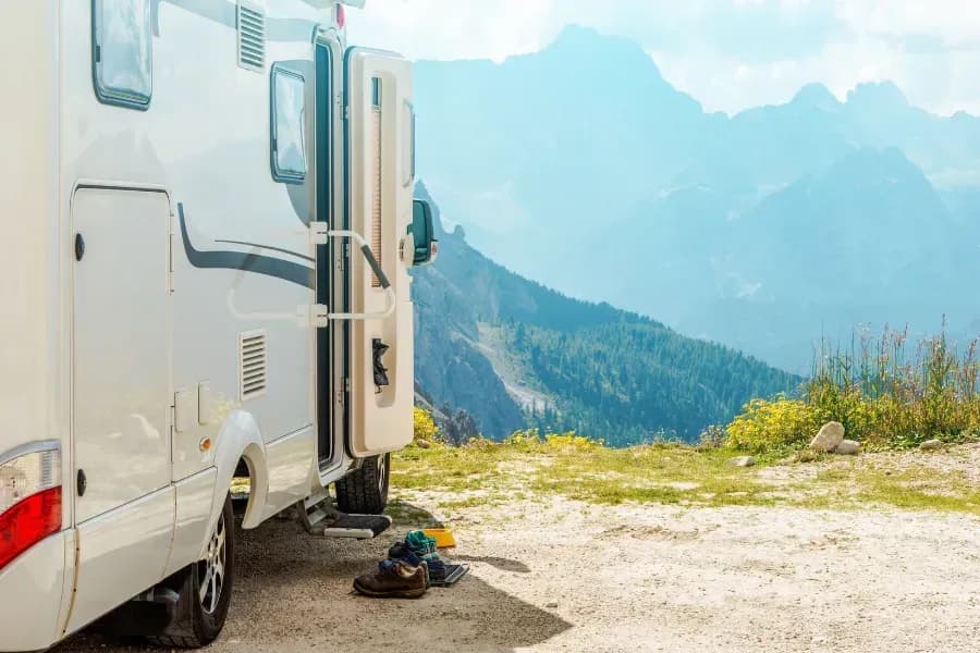 Wohnmobil-Stellplatz mit Naturblick