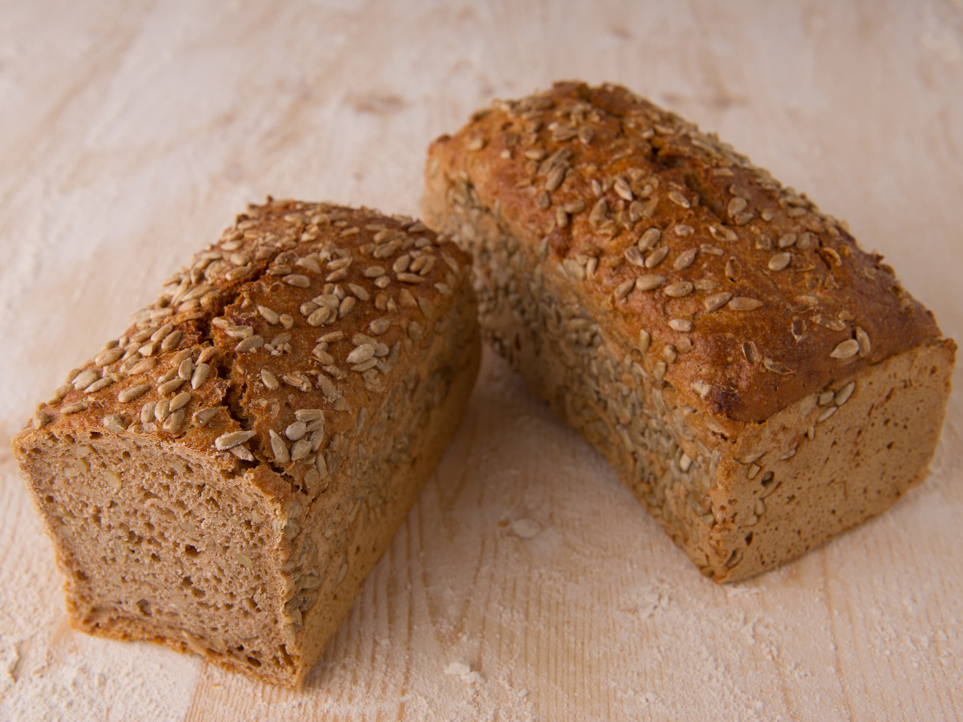 Dinkel Apfel-Sonnenblumenbrot 550g
