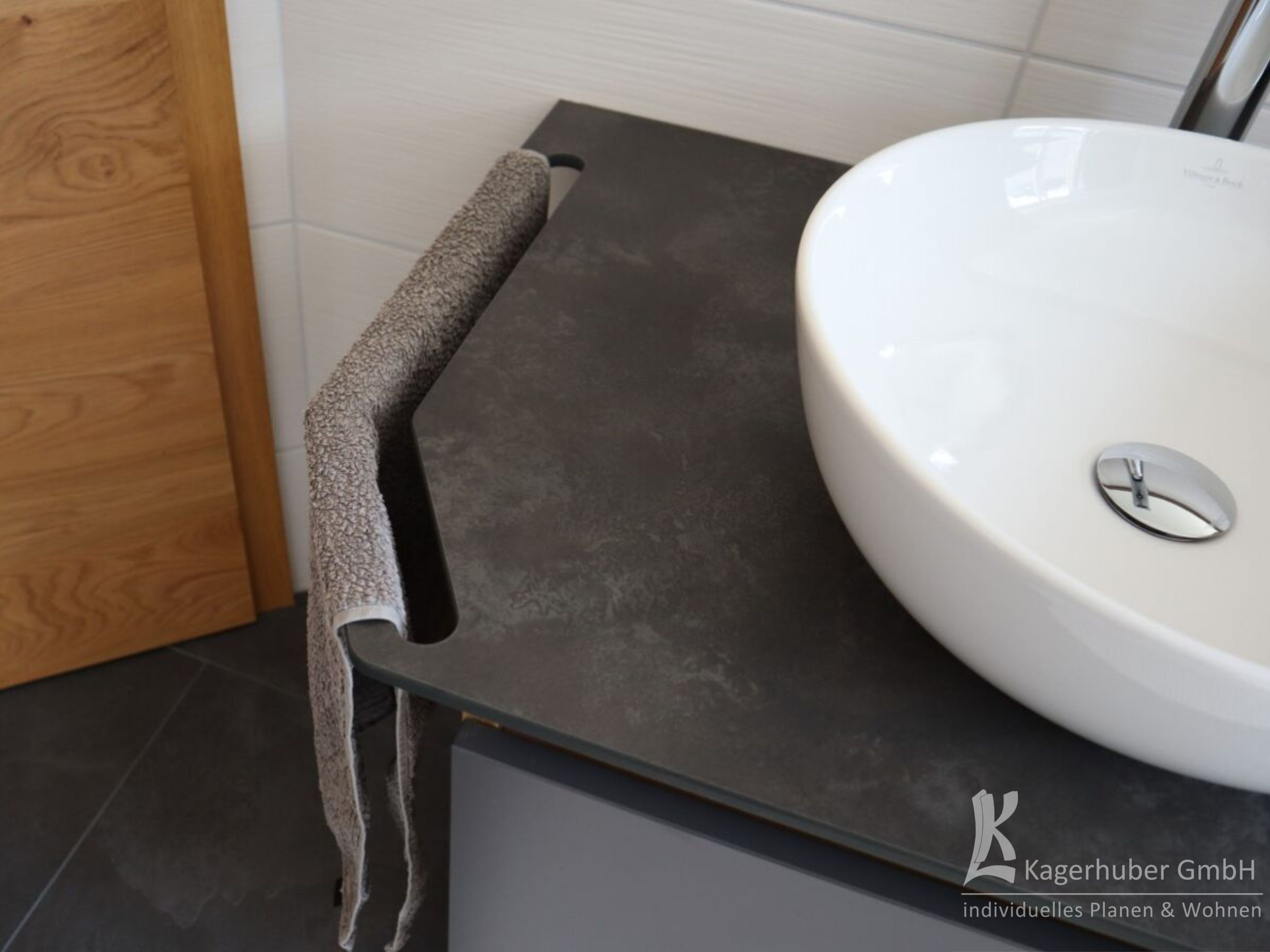 Modernes Badezimmer