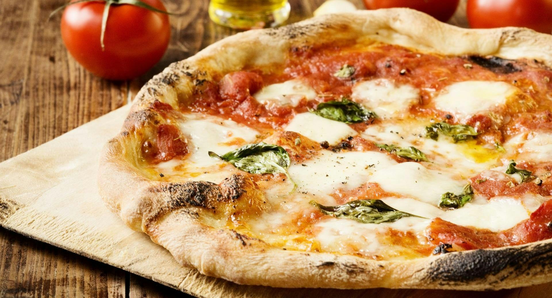 Pino's Pizza Little Italy – Traditionelle Pizzeria in Köln
