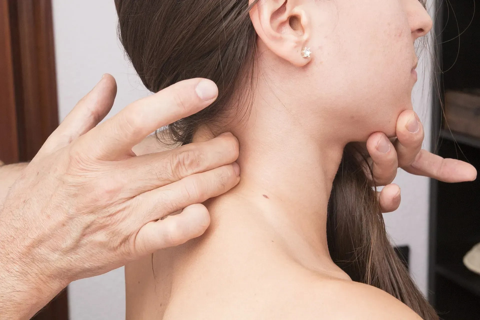 Nackenschmerzen - effektiv behandeln mit Faszientherapie
