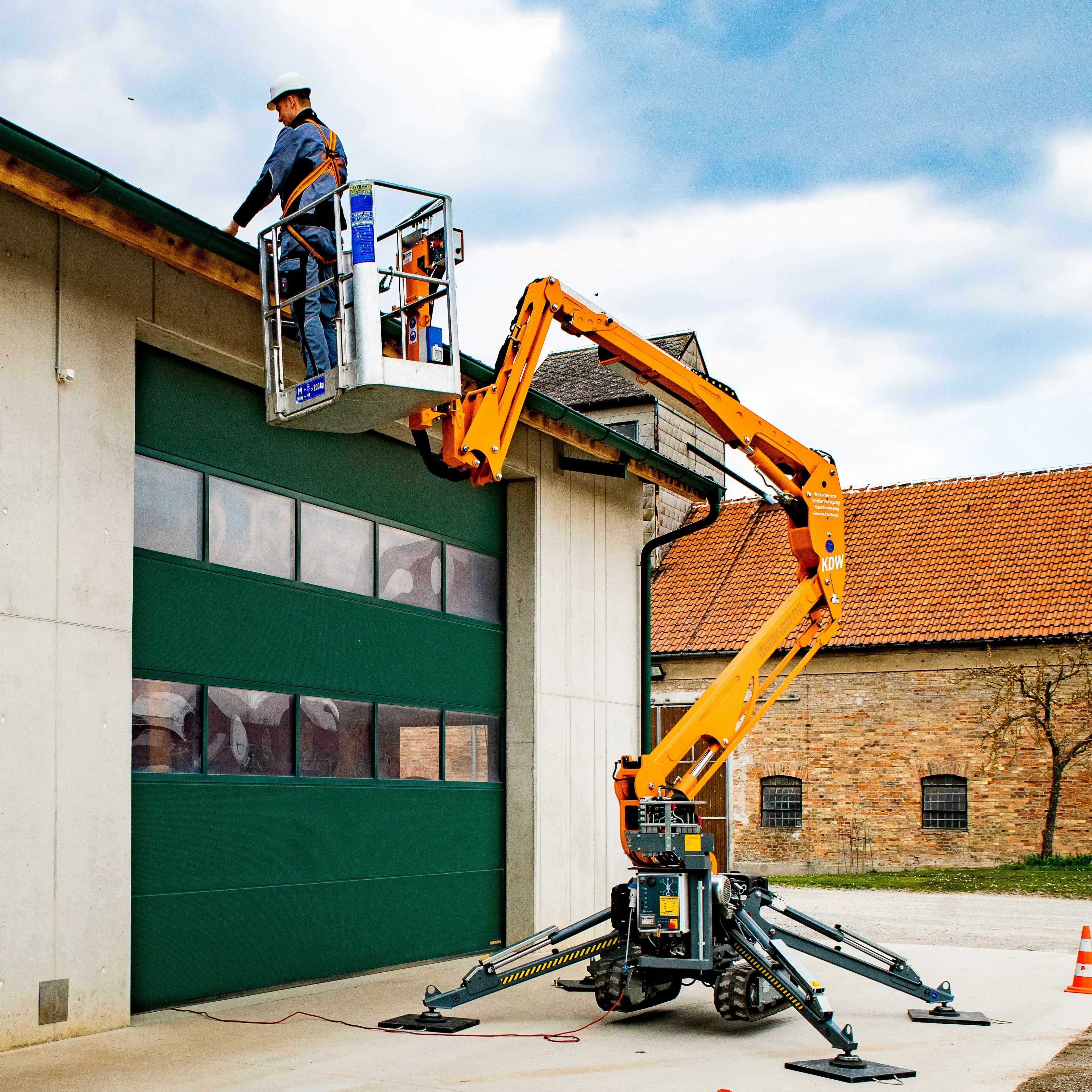 Arbeitsbühne mieten Bezirk Gänserndorf